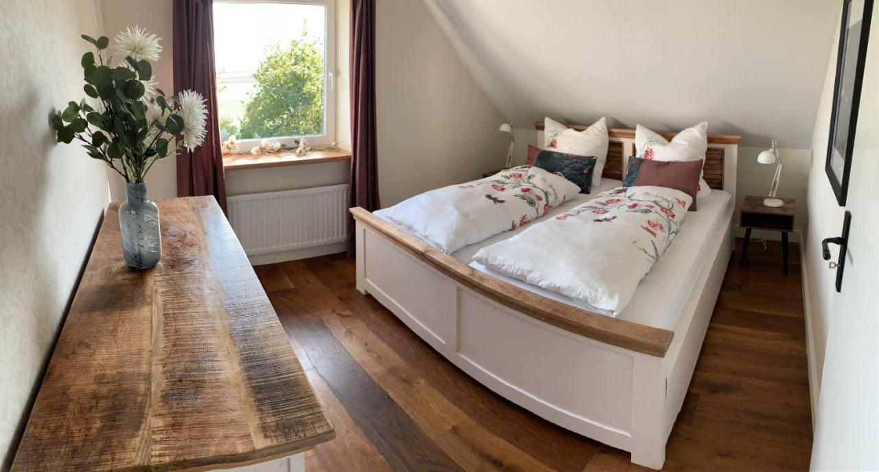 Henkieker - Laendliche Ferienwohnung Mit Stil Fehmarn Eksteriør bilde